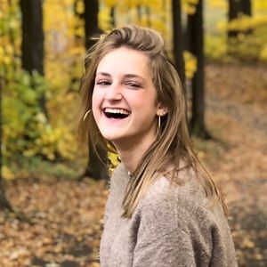 Meet your Posher, Natalie